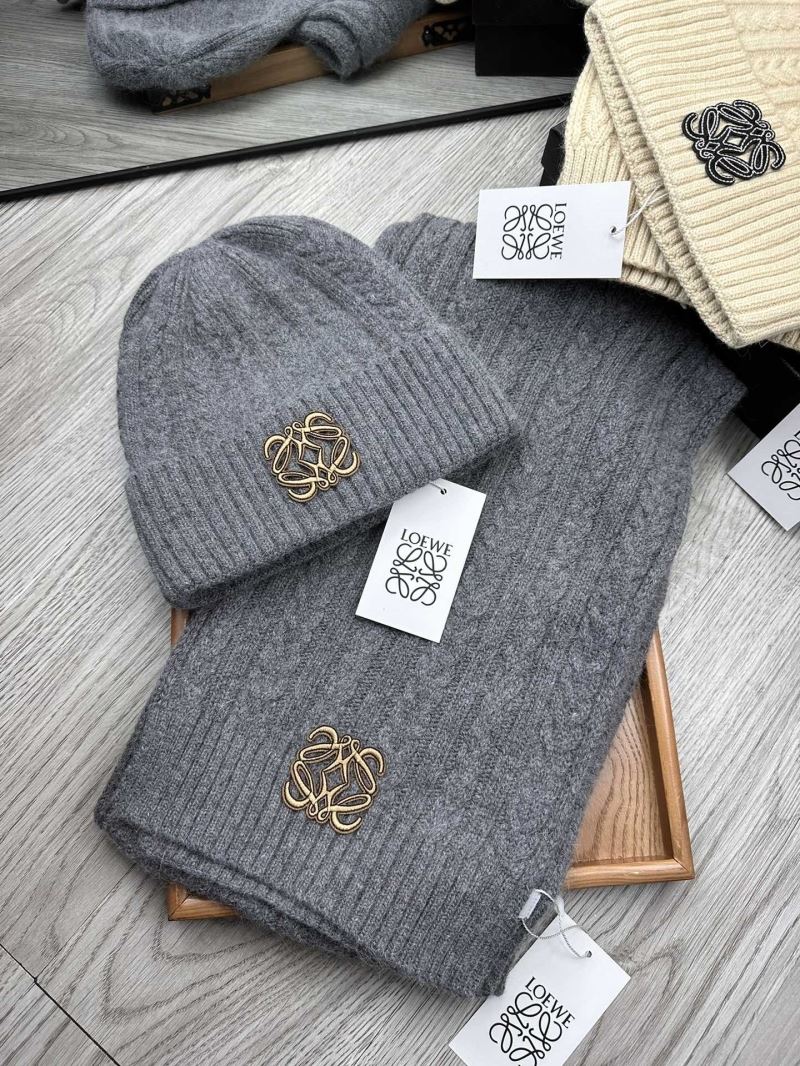 Loewe Caps Scarfs